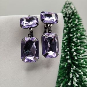 ✨2/$10✨ Purple & Black Vintage Avon Beautiful Plastic Stone Metal